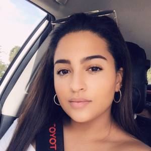 Meet your Posher, Jasmine